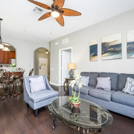 Beautiful Deluxe Condo, Vista Cay - 3024